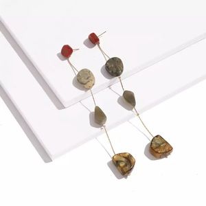 2/$35🖤 Gold Plated Station Chain Earth Toned Long Drop Dangle Gemstone E…